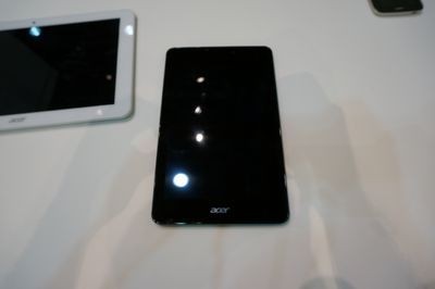 Acer iconia tab 10 имеет четыре фронтальных динамика