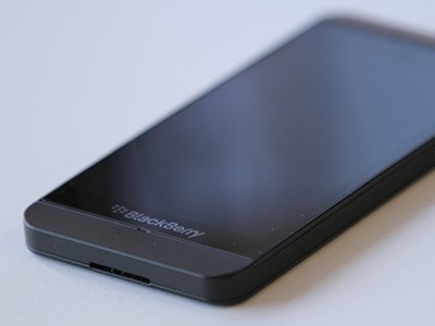 Blackberry passport представлен официально