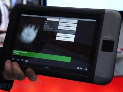 Cebit 2013. fujitsu показала прототип планшета со сканером ладони