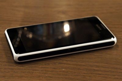 Мини-планшет sony xperia z ultra wi-fi поступит в продажу 24 января