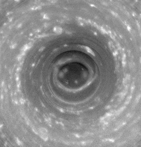 Nasa на сатурне. одиннадцатая часть: пупок гиганта